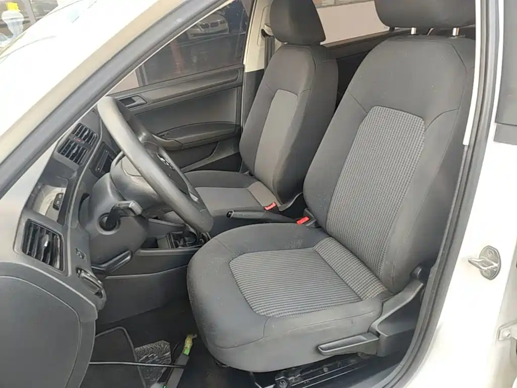 Volkswagen Santana — миниатюра 15