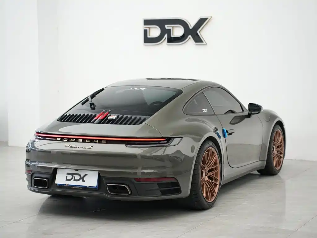 Porsche 911 — миниатюра 5