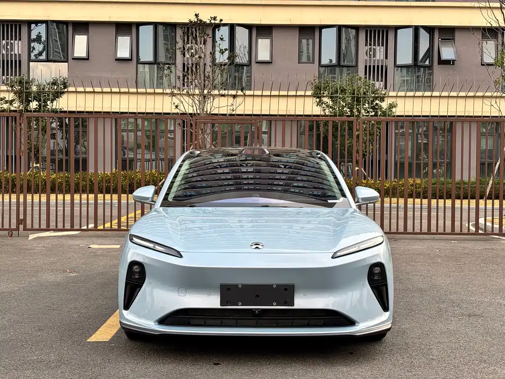 NIO ET5 — миниатюра 2