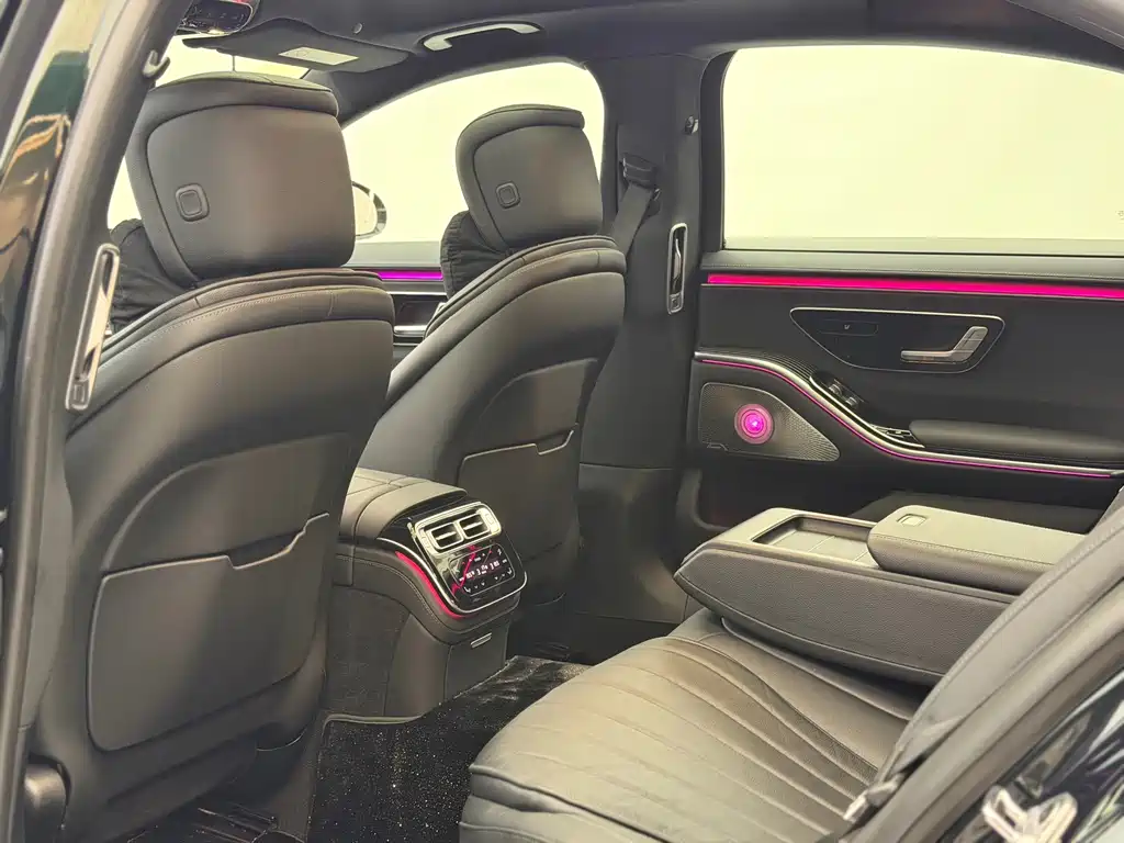 Mercedes-Benz S-Class — миниатюра 7