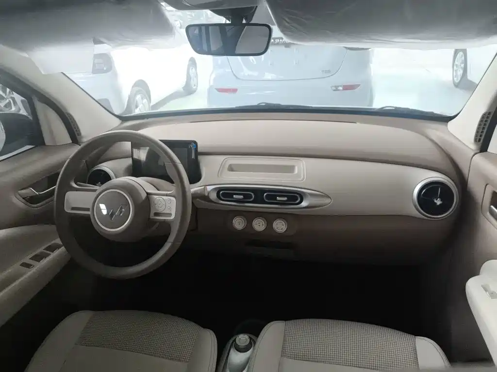 Wuling MINIEV — миниатюра 13