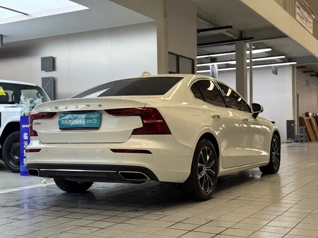 Volvo S60 — миниатюра 4