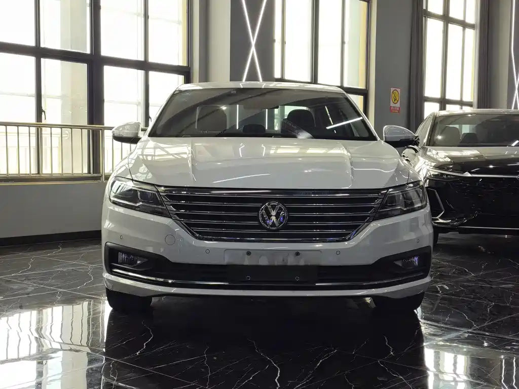 Volkswagen Lavida — миниатюра 2
