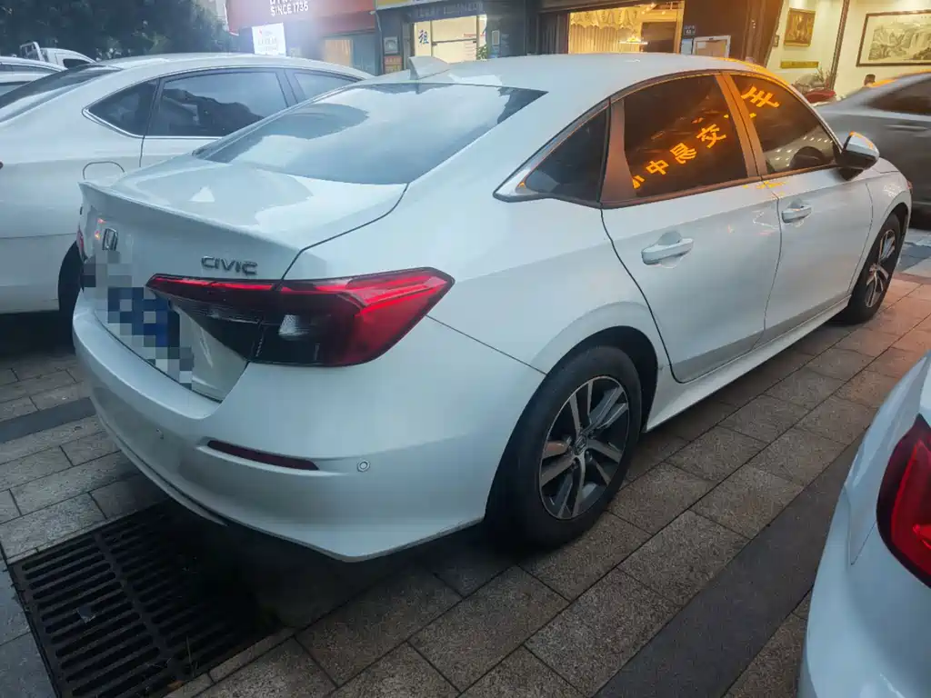Honda Civic — миниатюра 4