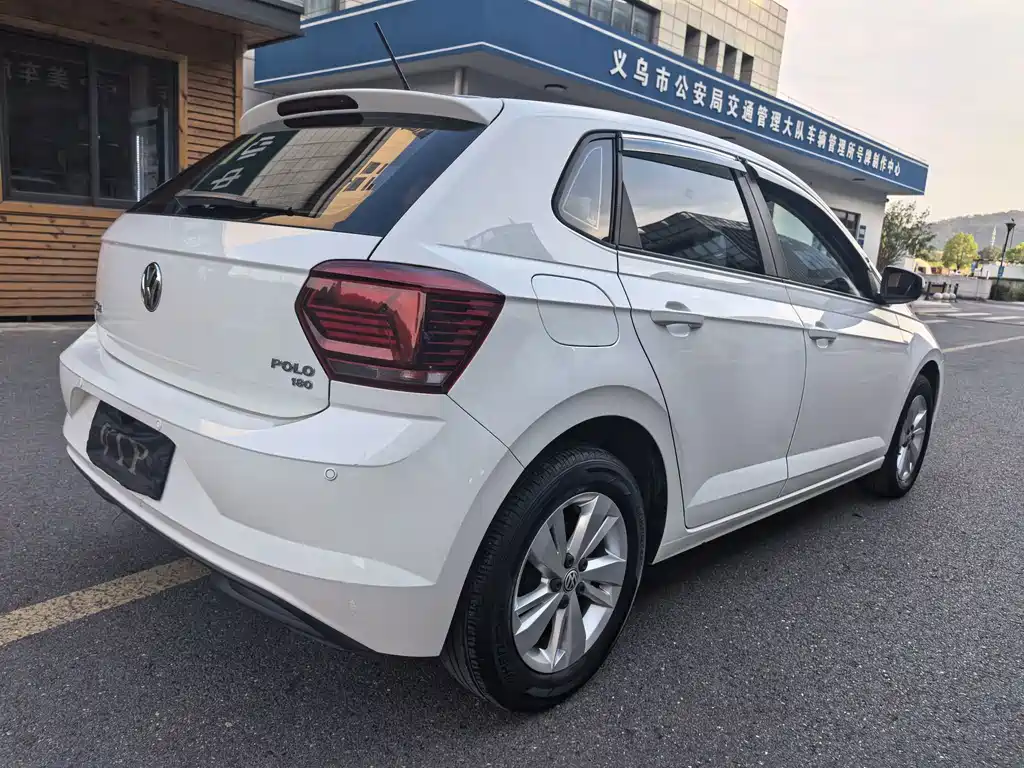 Volkswagen Polo — миниатюра 8