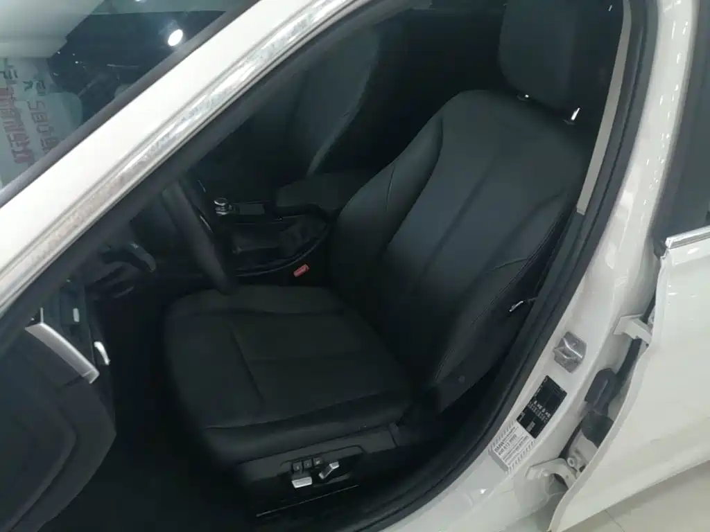 BMW 3 Series — миниатюра 15