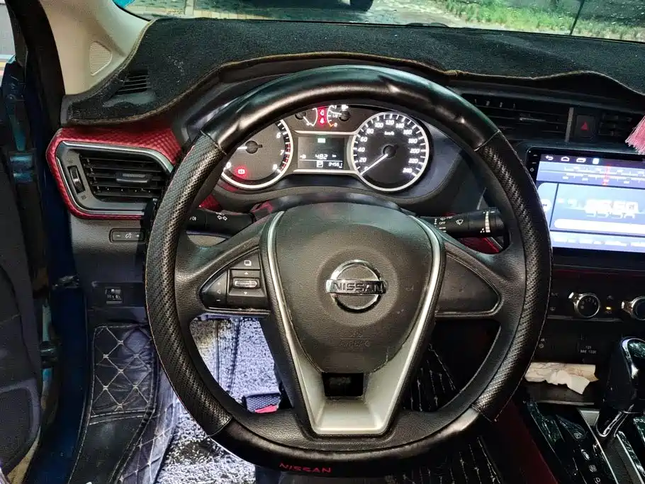 Nissan Bluebird — миниатюра 14