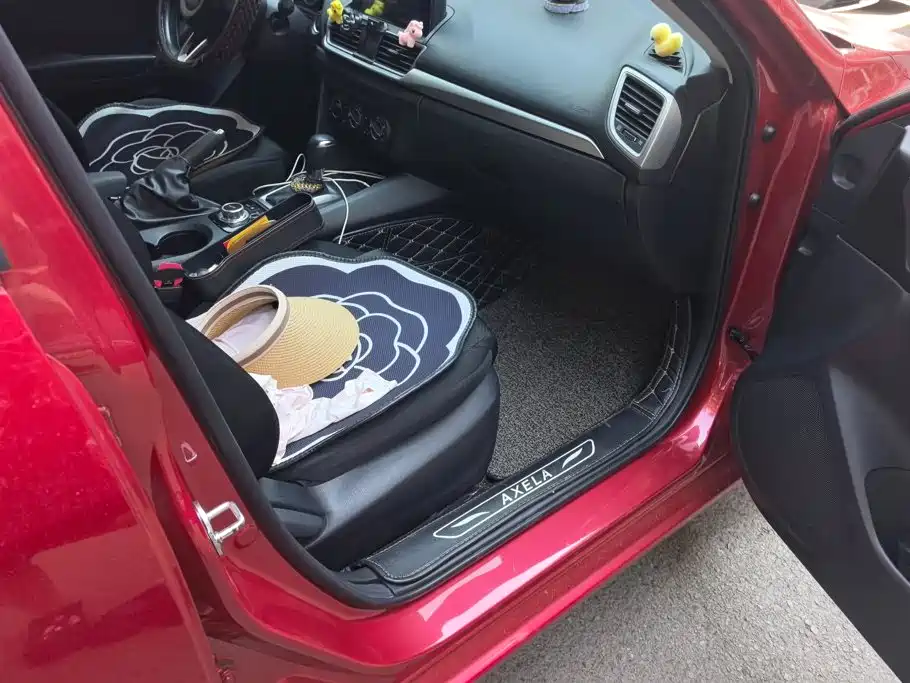 Mazda 3 Axela — миниатюра 8