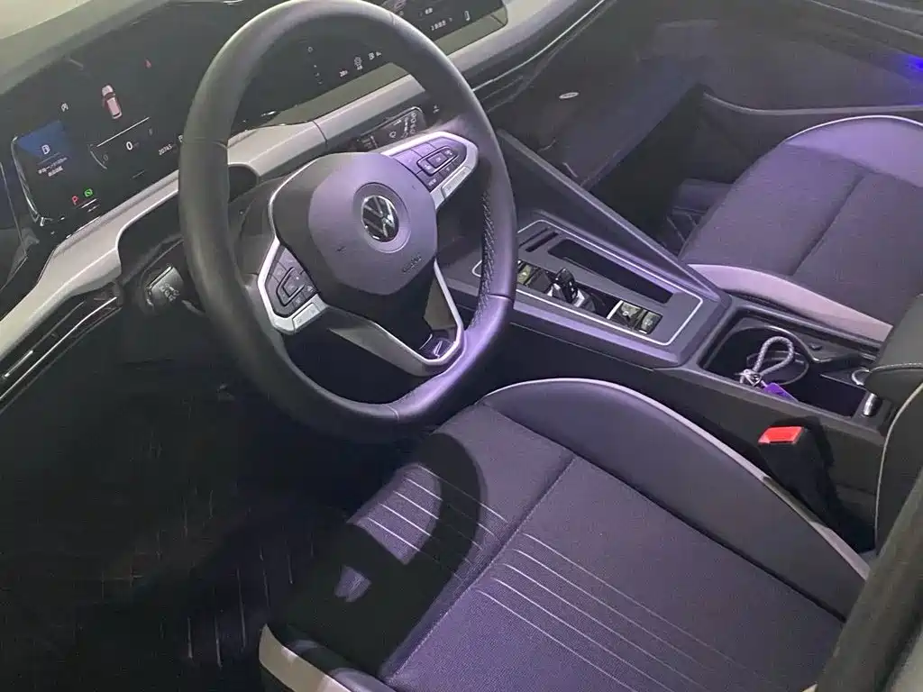 Volkswagen Golf — миниатюра 4