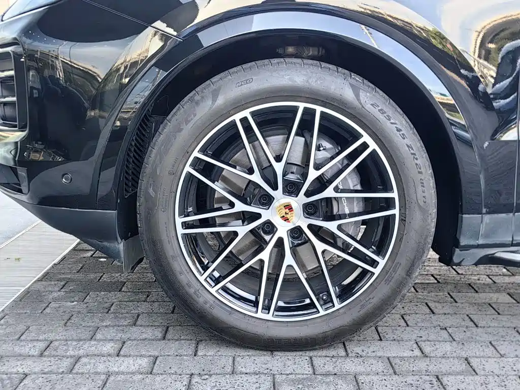 Porsche Cayenne — миниатюра 14