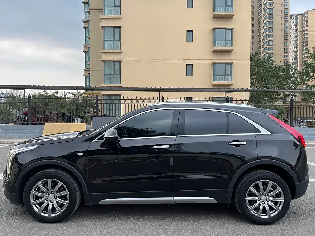 Cadillac XT4 — миниатюра 12