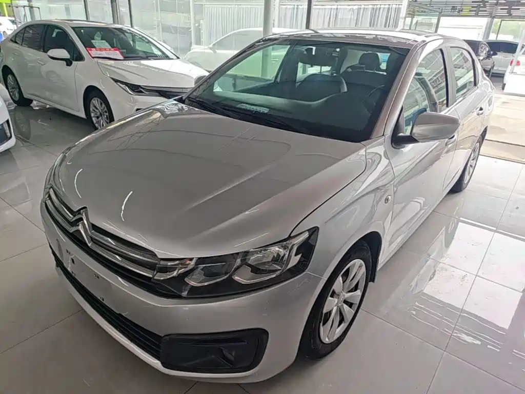 Citroen Elysee — миниатюра 2