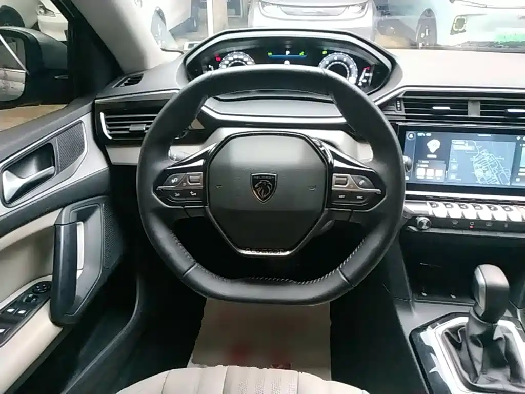 Peugeot 408 — миниатюра 11