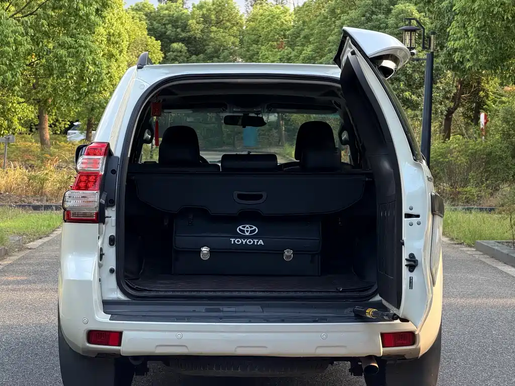 Toyota Prado — миниатюра 17