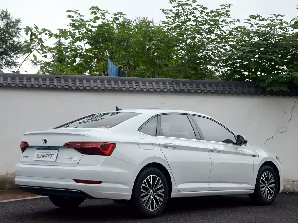 Volkswagen Sagitar — миниатюра 7