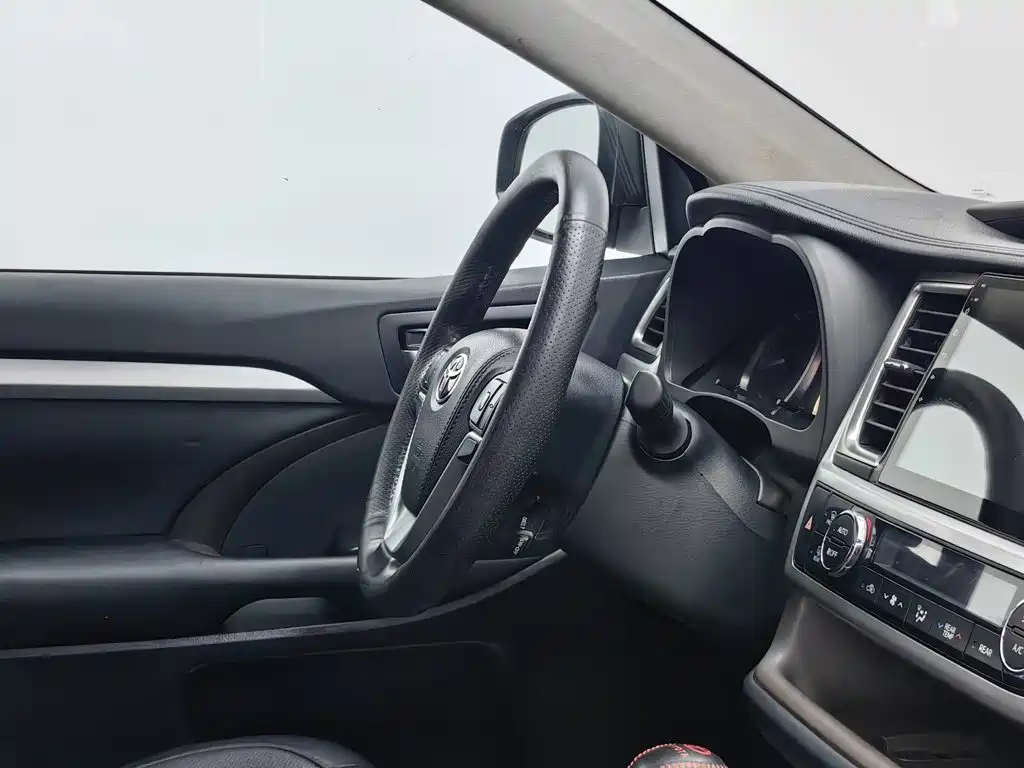 Toyota Highlander — миниатюра 22