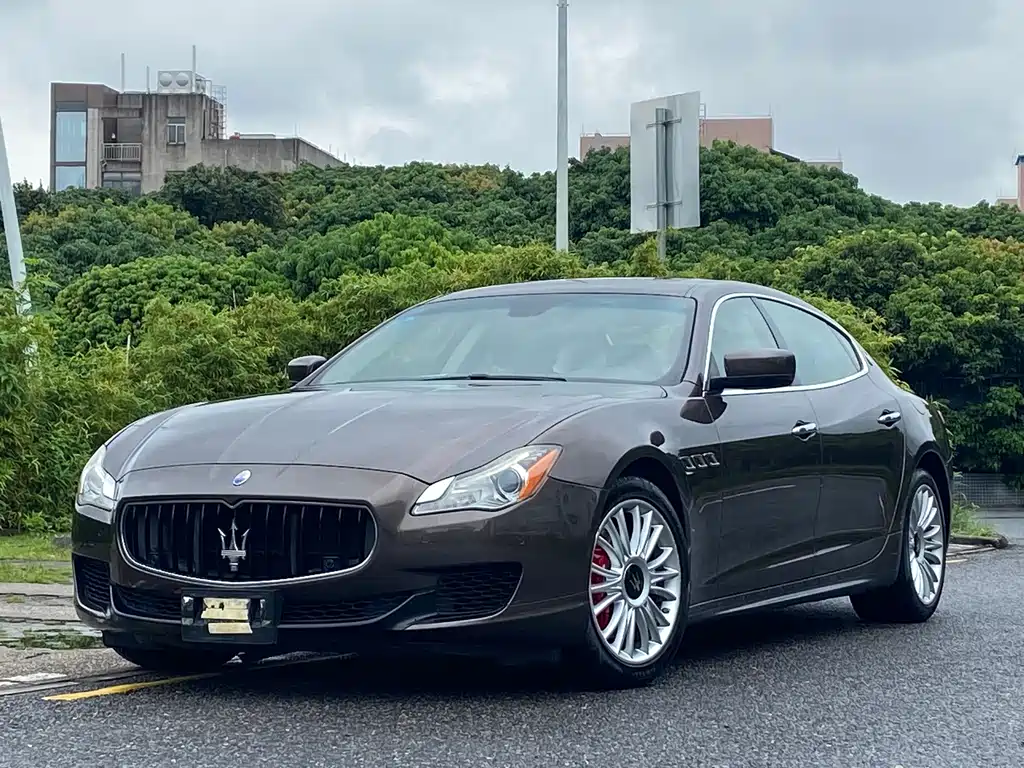 Maserati Quattroporte