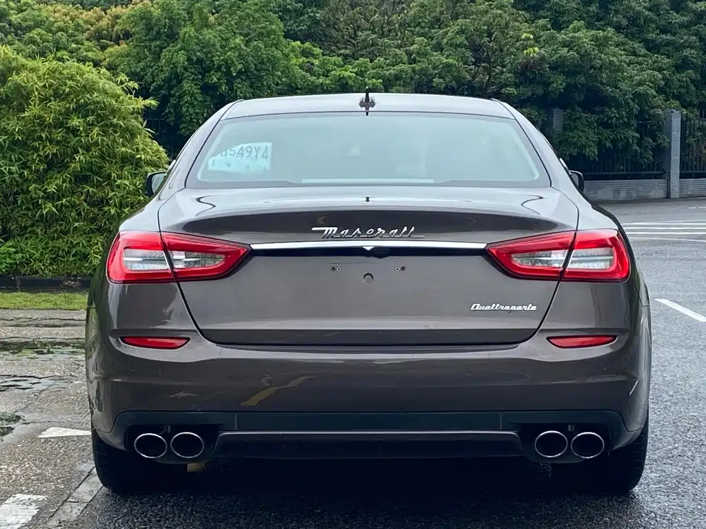 Maserati Quattroporte — миниатюра 7