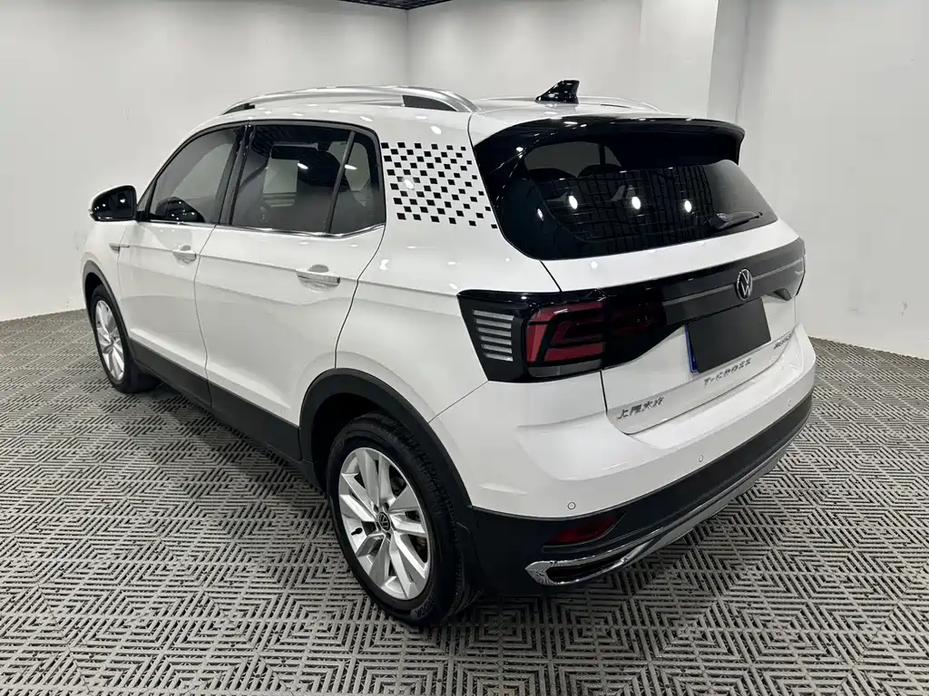 Volkswagen T-Cross — миниатюра 9