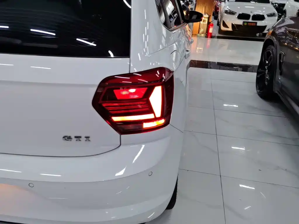 Volkswagen Polo — миниатюра 8