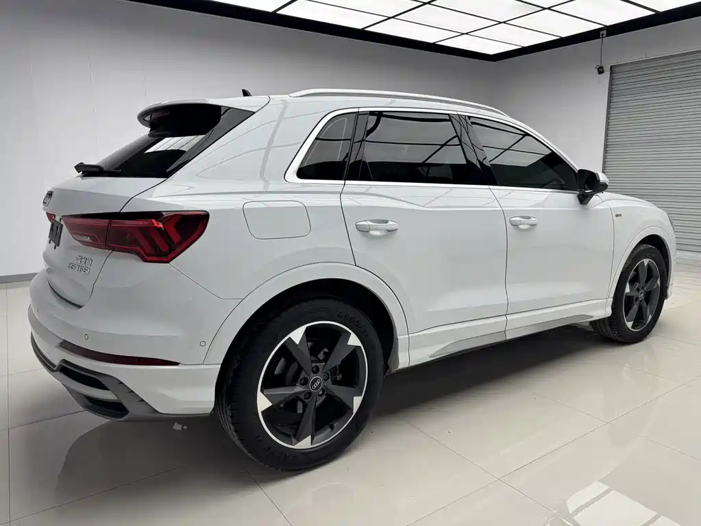 Audi Q3 — миниатюра 5