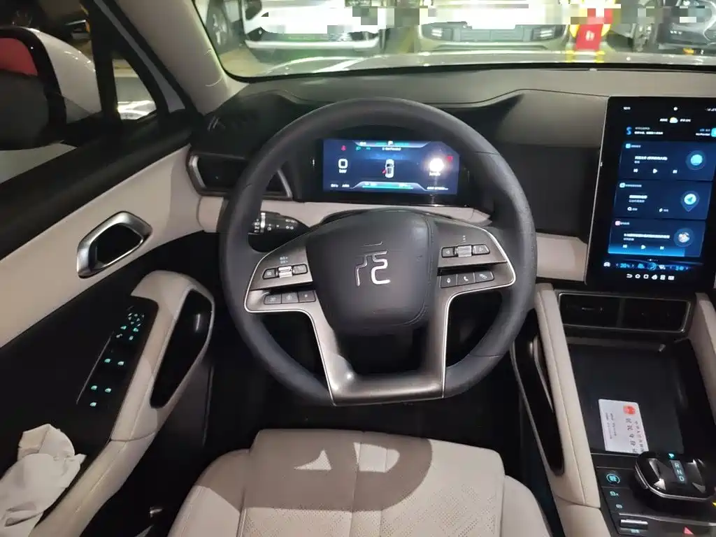 BYD Yuan UP — миниатюра 11
