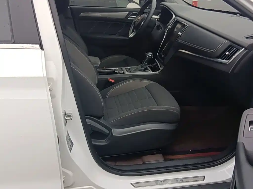 Roewe RX5 — миниатюра 25