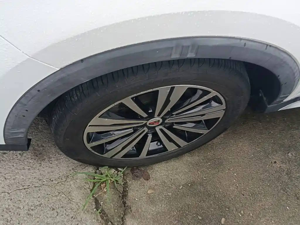 Roewe RX5 — миниатюра 23