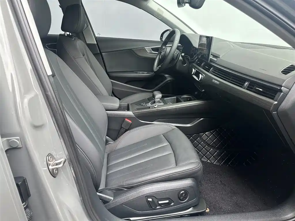 Audi A4 2021 allroad quattro