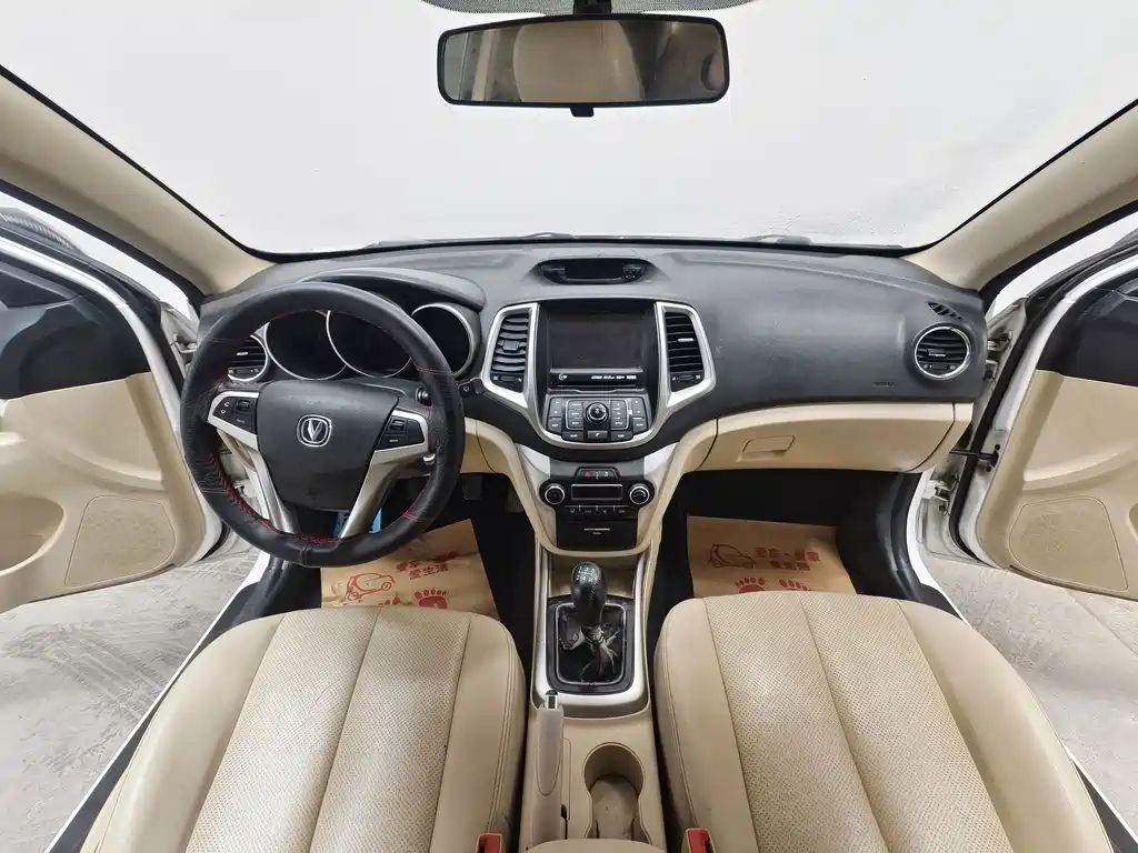 Changan Eado — миниатюра 9