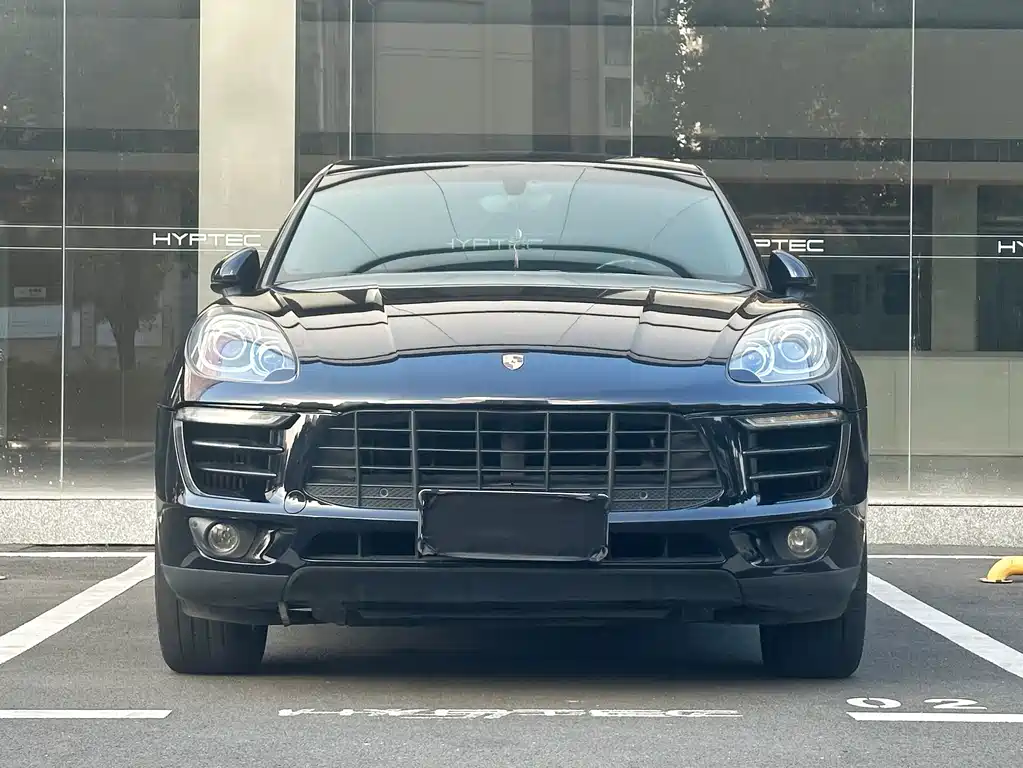 Porsche Macan — миниатюра 3