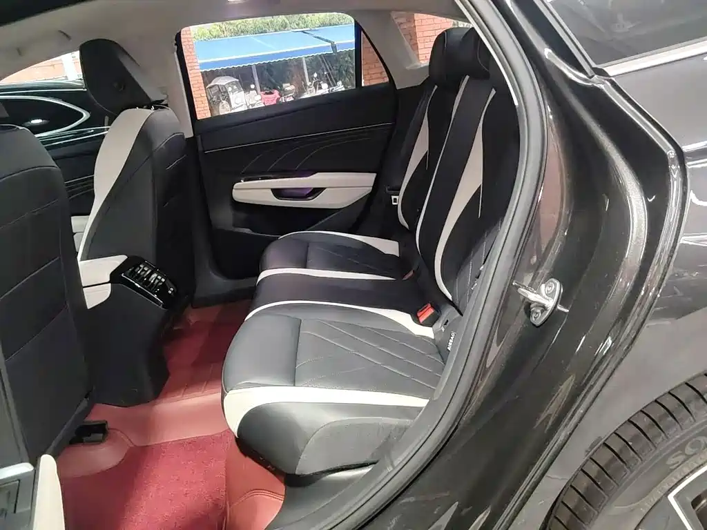 Volkswagen Sagitar — миниатюра 11