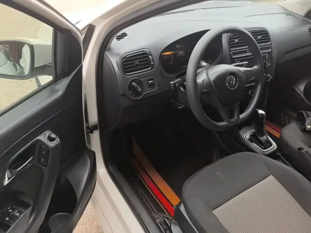 Volkswagen Polo — миниатюра 16