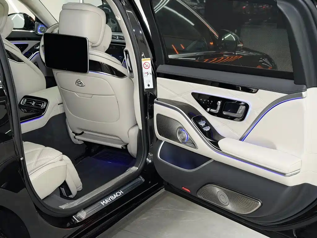 Mercedes-Benz S-Class — миниатюра 24