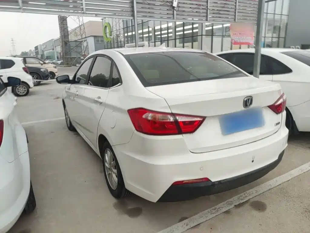 Changan V7 — миниатюра 5
