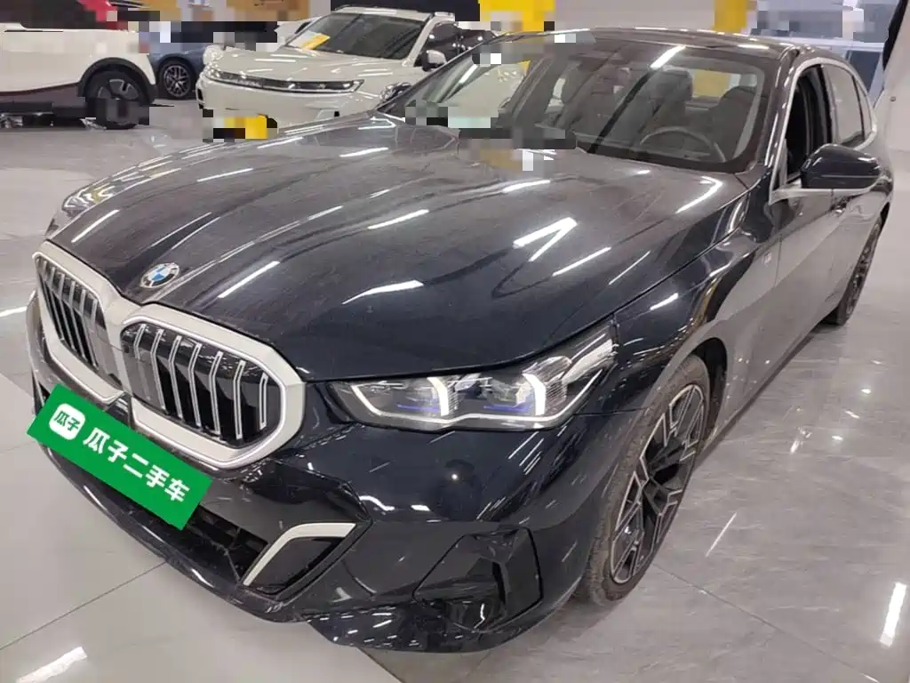 宝马5系 2025款 530Li 尊享型 M运动套装 2025
