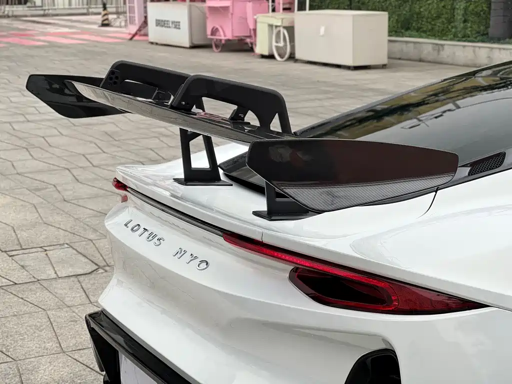 LOTUS SPORTS CAR EMIRA