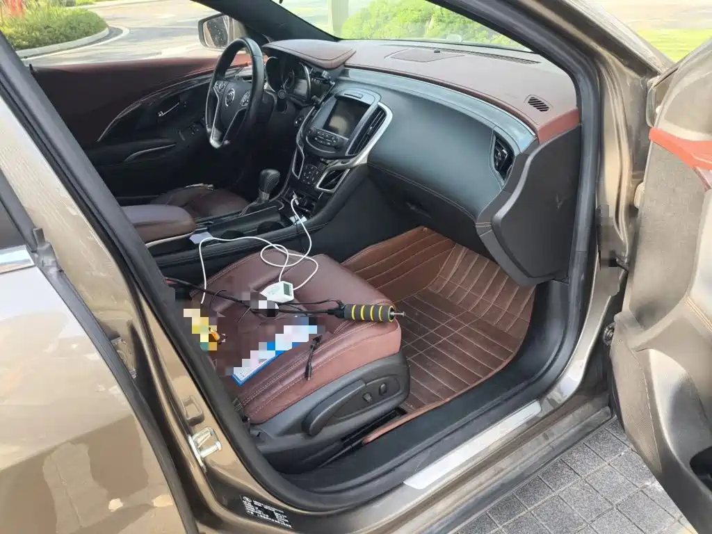 Buick LaCrosse — миниатюра 20