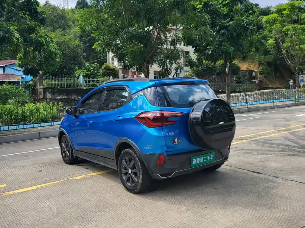 BYD Yuan EV — миниатюра 10
