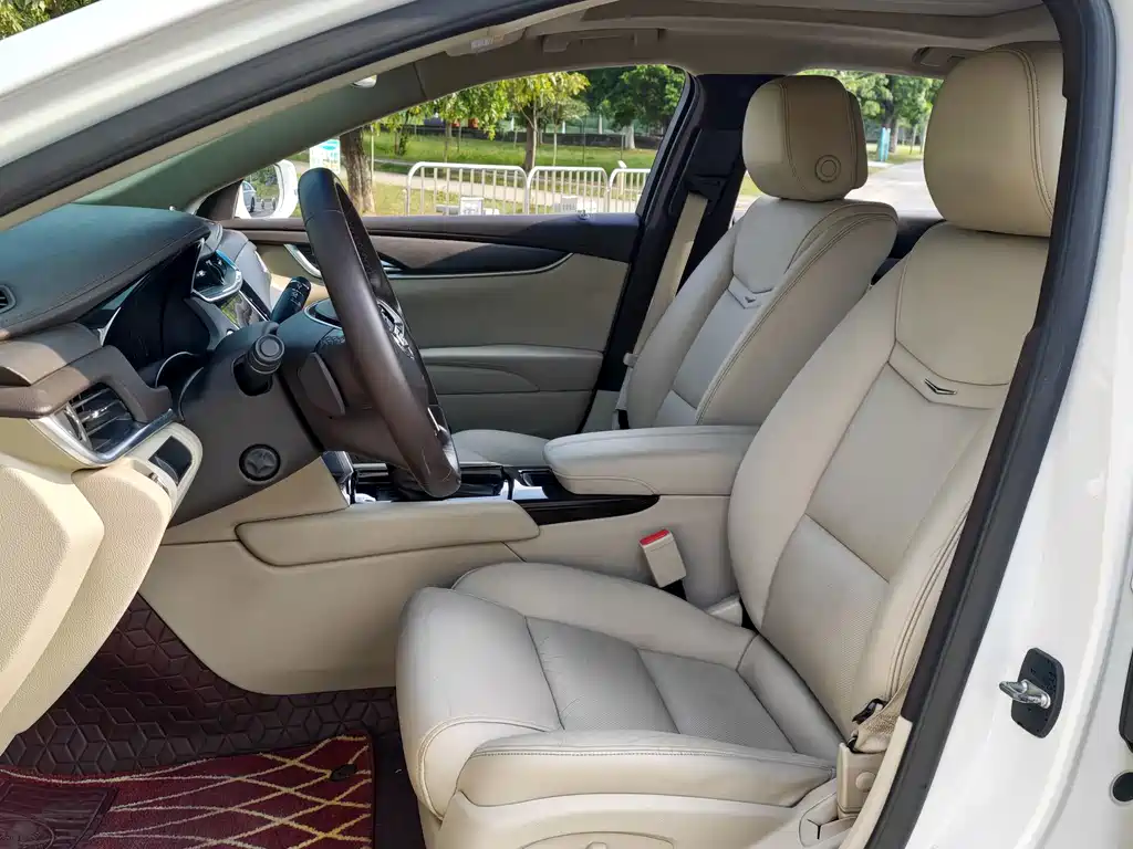 Cadillac XTS — миниатюра 5