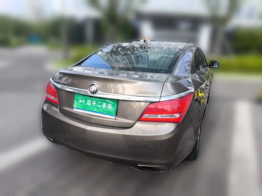 Buick LaCrosse — миниатюра 5