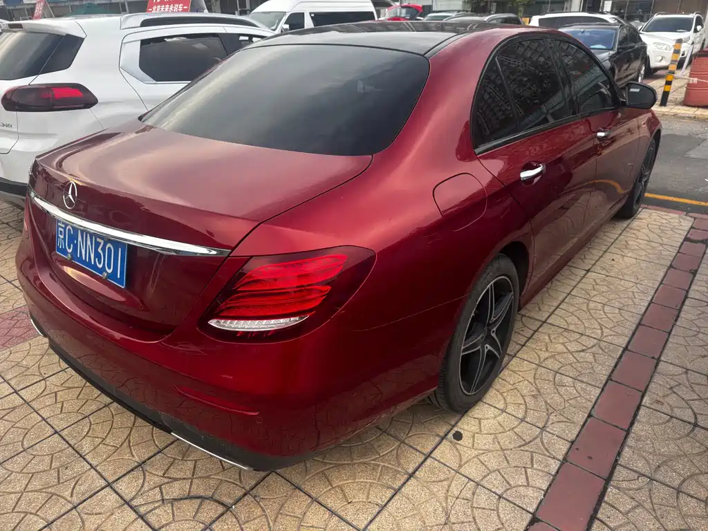 Mercedes-Benz E-Class (Import) — миниатюра 24