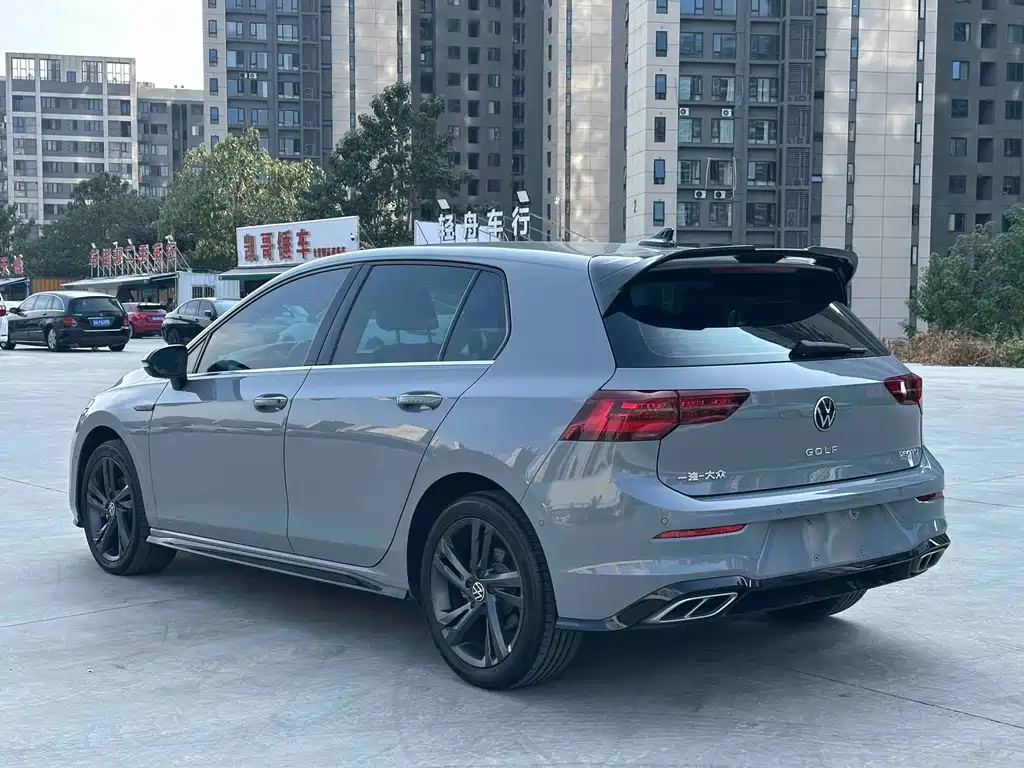 Volkswagen Golf — миниатюра 4