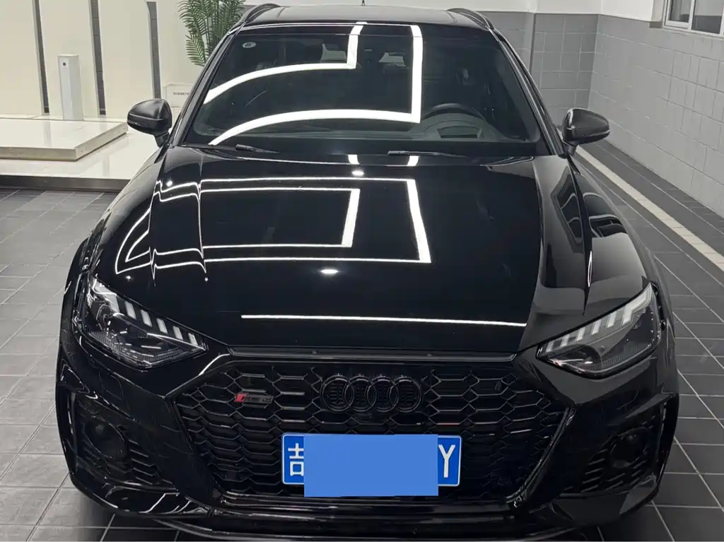 Audi RS 4 — миниатюра 2