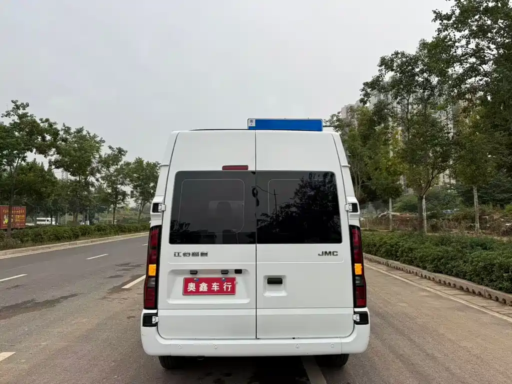 JMC JMC Fushun — миниатюра 7