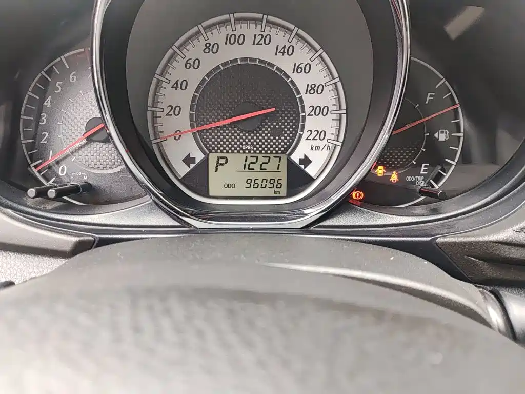 Toyota Yaris L — миниатюра 8