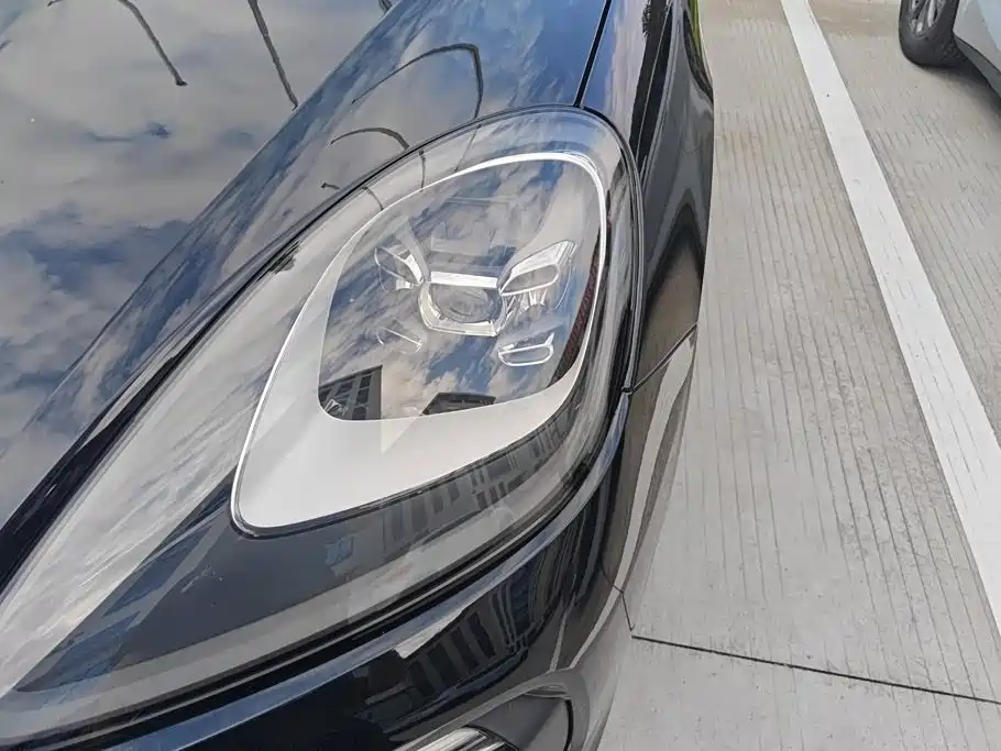 Porsche Cayenne Hybrid — миниатюра 5