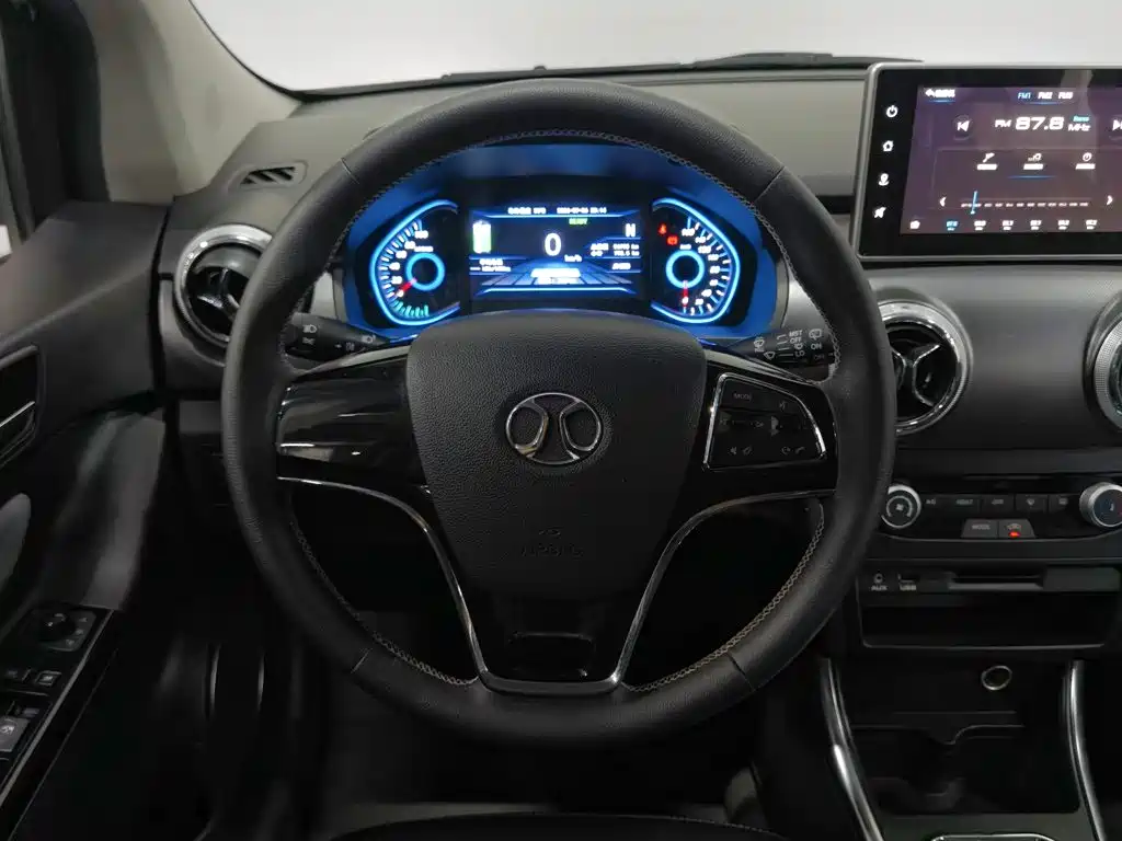 BAIC New Energy EC5 — миниатюра 11