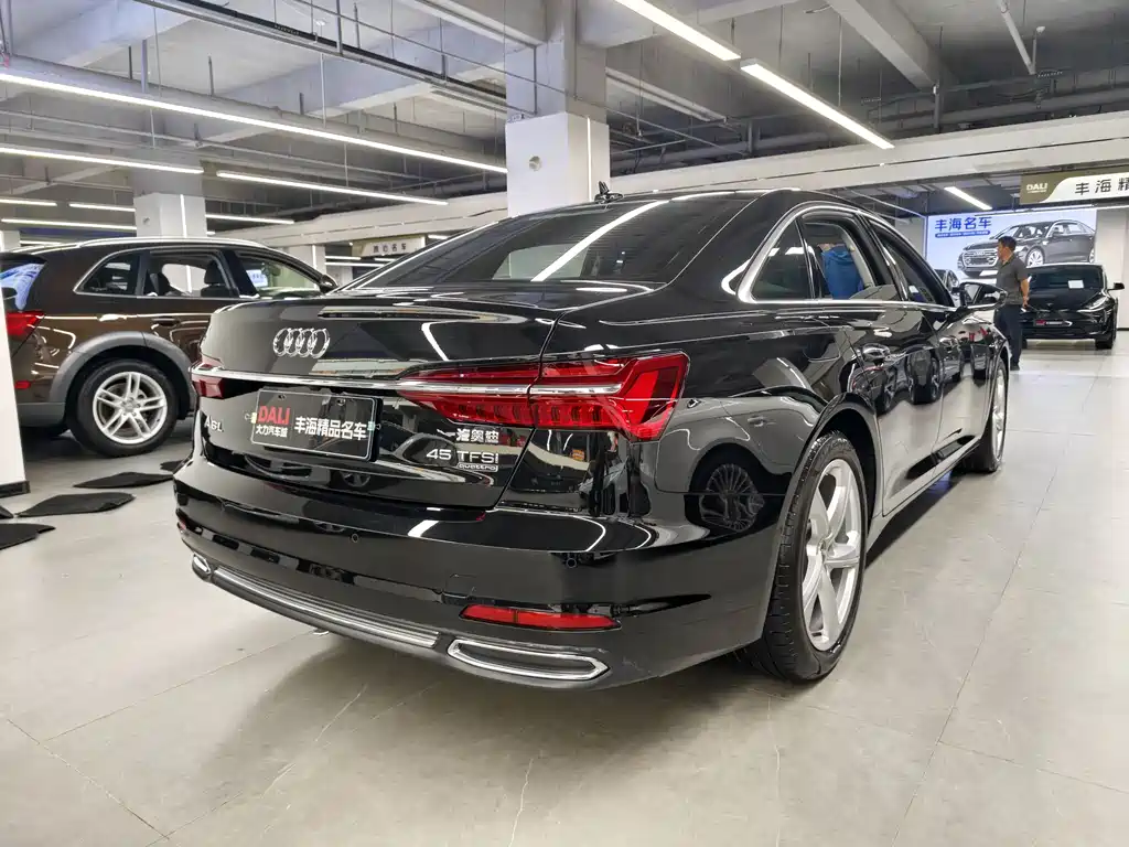 Audi A6L — миниатюра 11