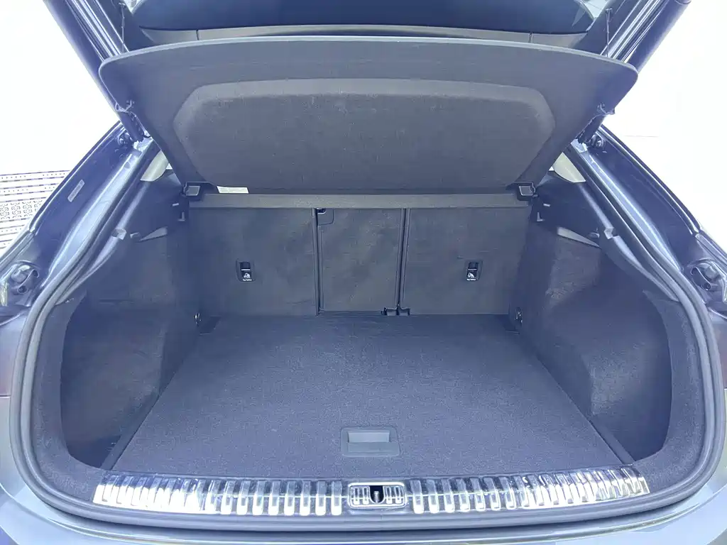 Audi Q3 Sportback — миниатюра 17